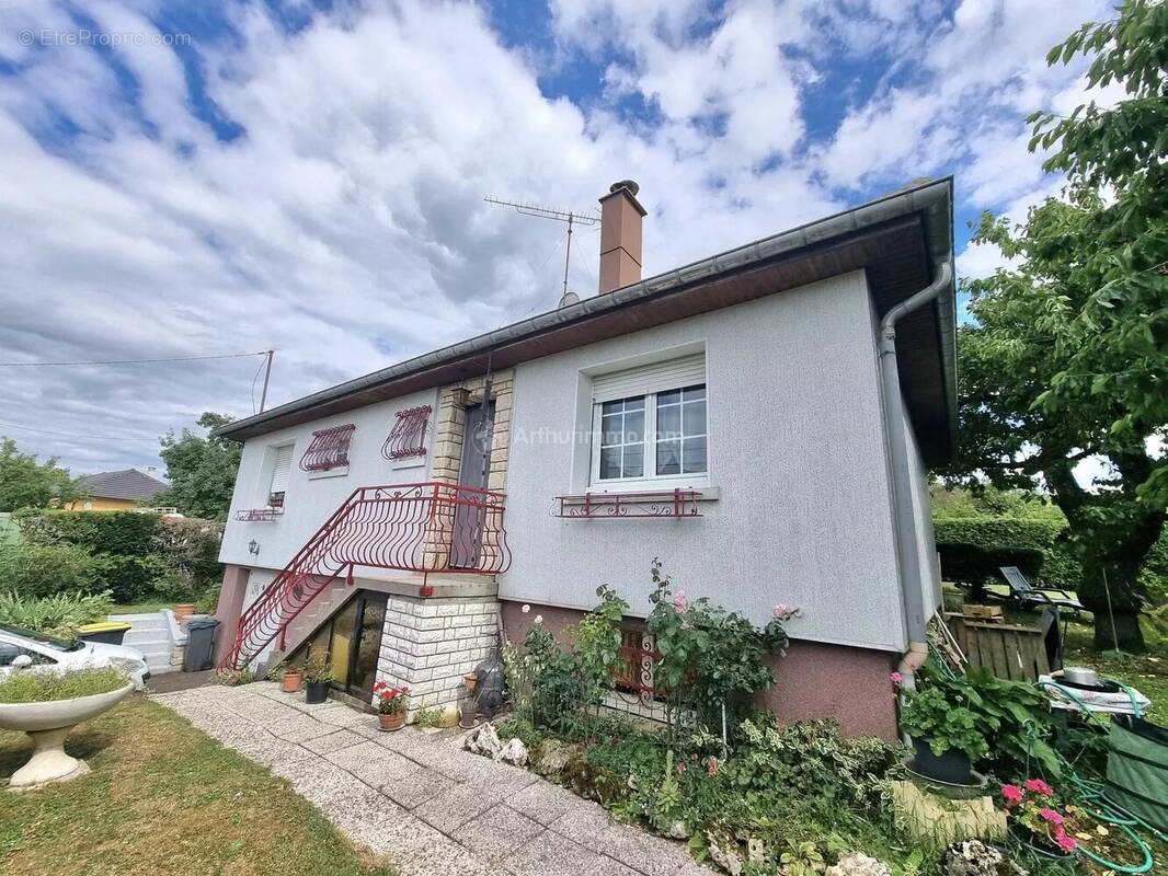 Maison à SAINT-OUEN-LES-PAREY