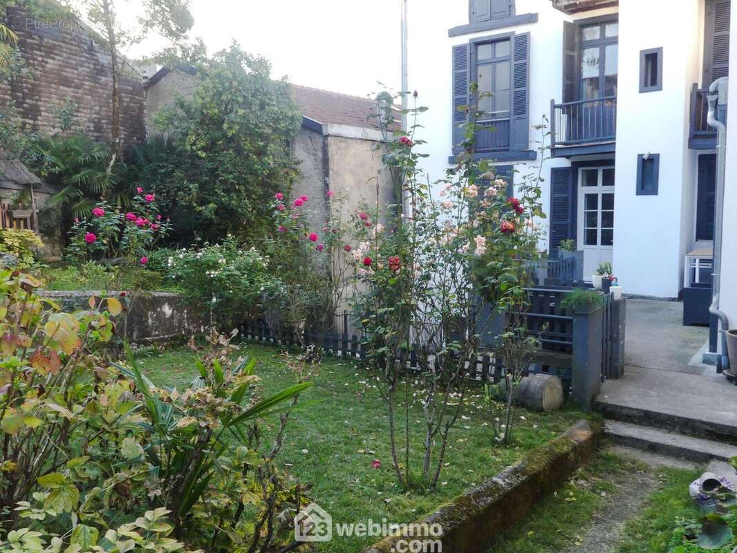 Maison à LOURDES