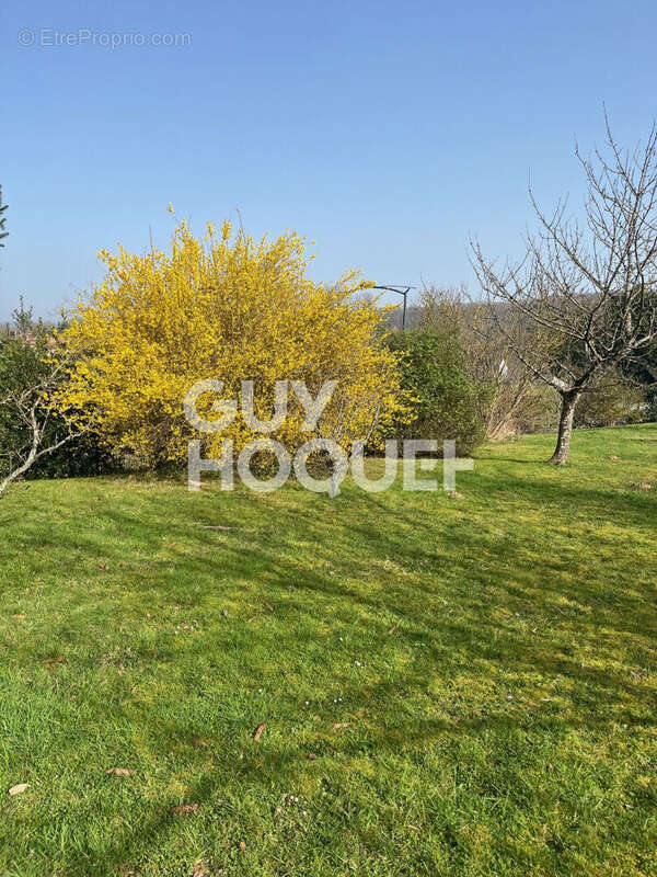 Terrain à ACQUIGNY