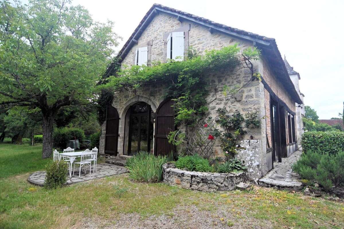 SECTEUR GRAMAT - Magnifique corps de ferme quercynois sur le causse de GRAMAT - photo 3