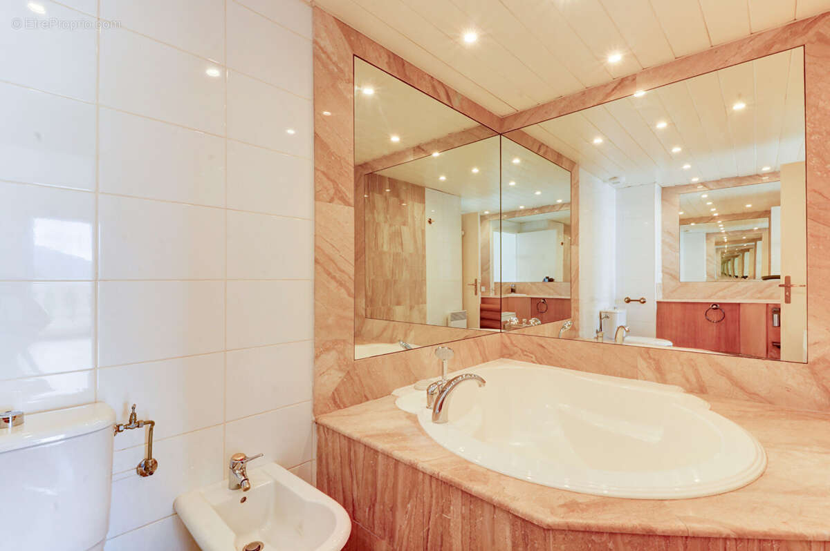 Appartement à THEOULE-SUR-MER