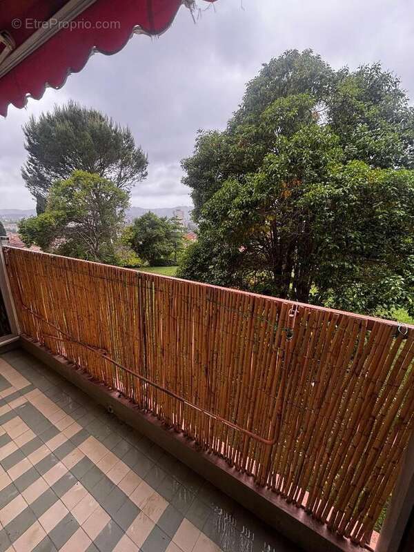   - Appartement à DRAGUIGNAN