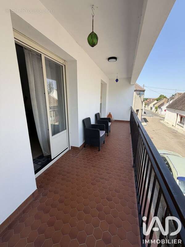 Maison 148 m² à Villeneuve-La-Guyard  - photo 9