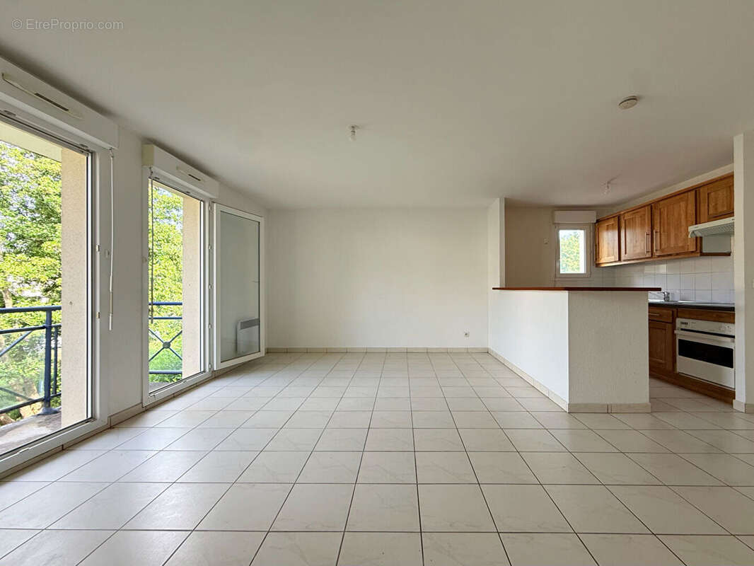 Appartement à VERNEUIL-EN-HALATTE