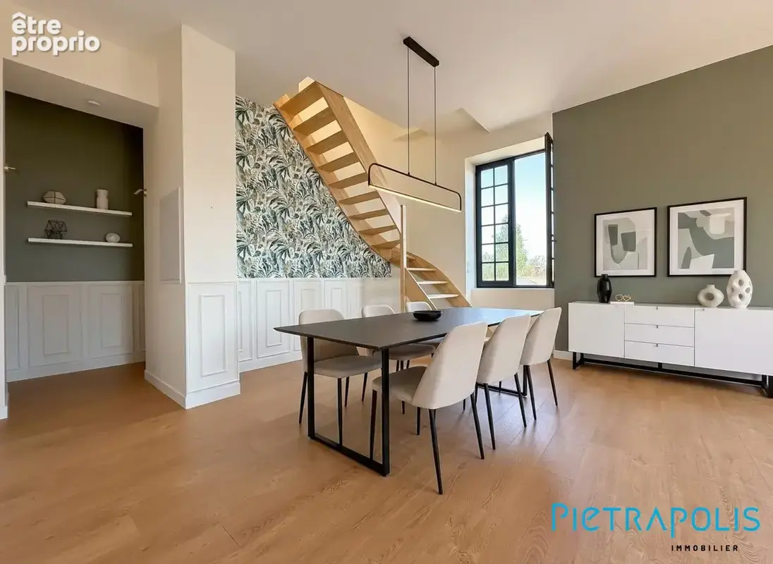 Appartement 4 pièces 136 m² à vendre à Sathonay-Camp (69580) - photo 2