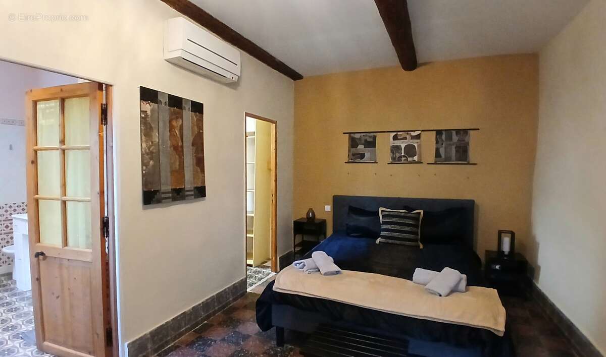 Très belle maison de ville de caractère. - photo 24