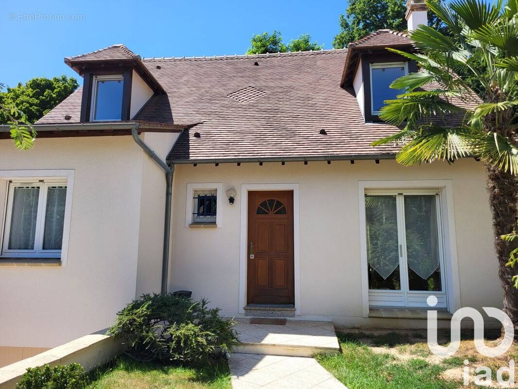 Photo 1 - Maison à JOUY-EN-JOSAS