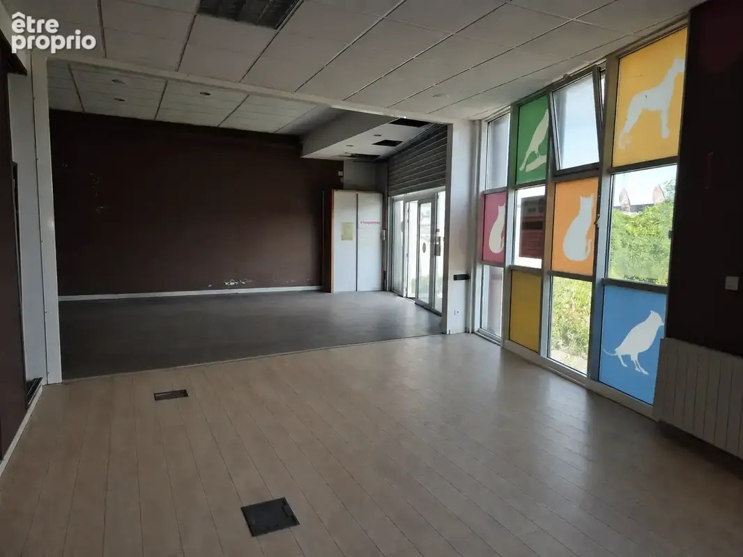 À VENDRE - Local commercial / services - 173 m2 - Zone du Brézet, Clermont-Ferrand - photo 3