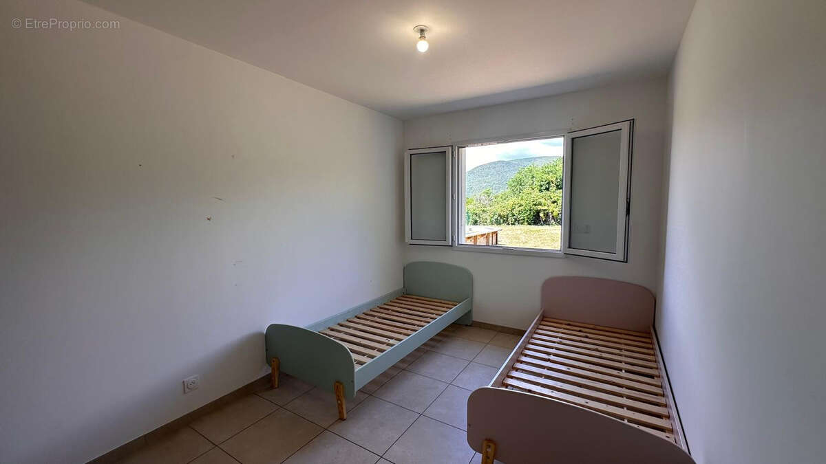 Maison à LA COUCOURDE