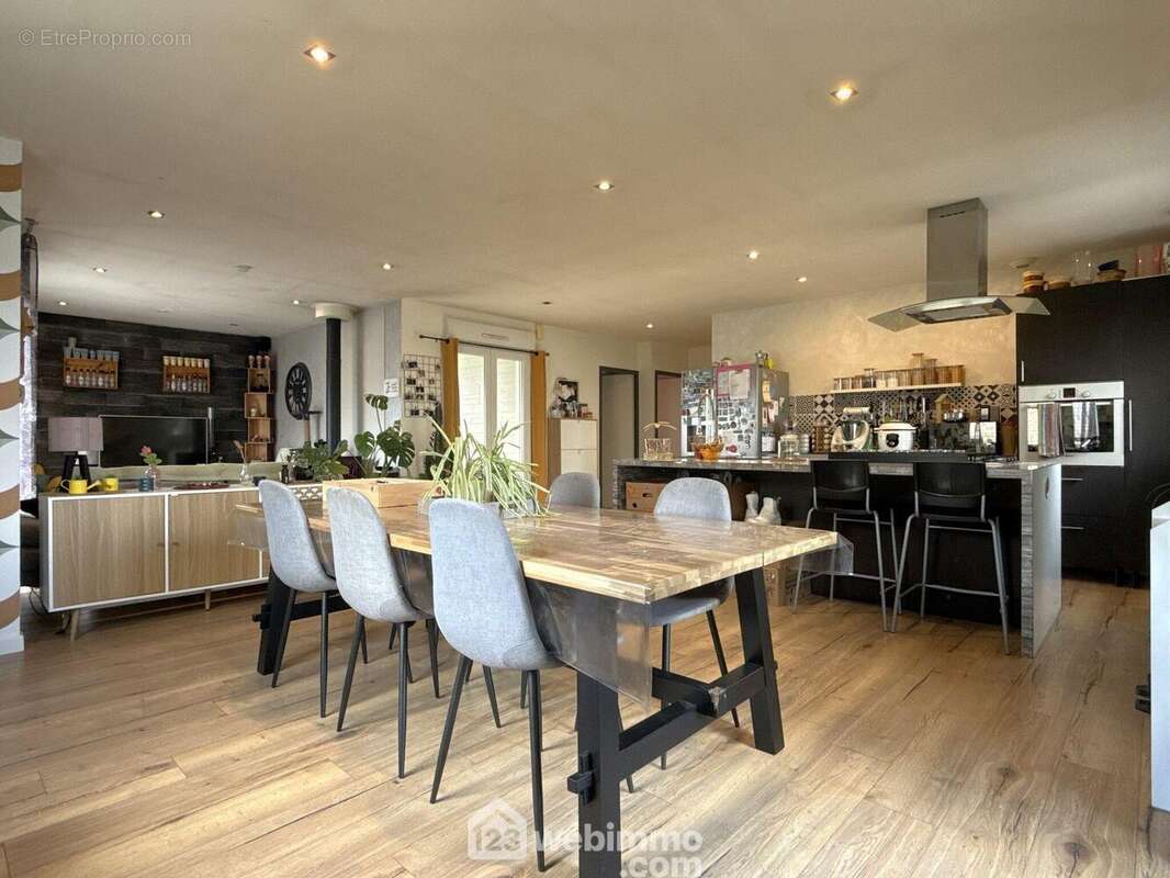 Vue opposée, - Maison à AMBERRE