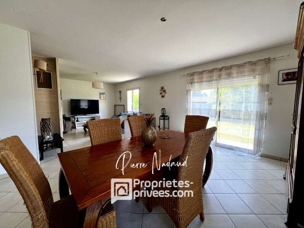 Maison à SAINT-DENIS-DE-PILE