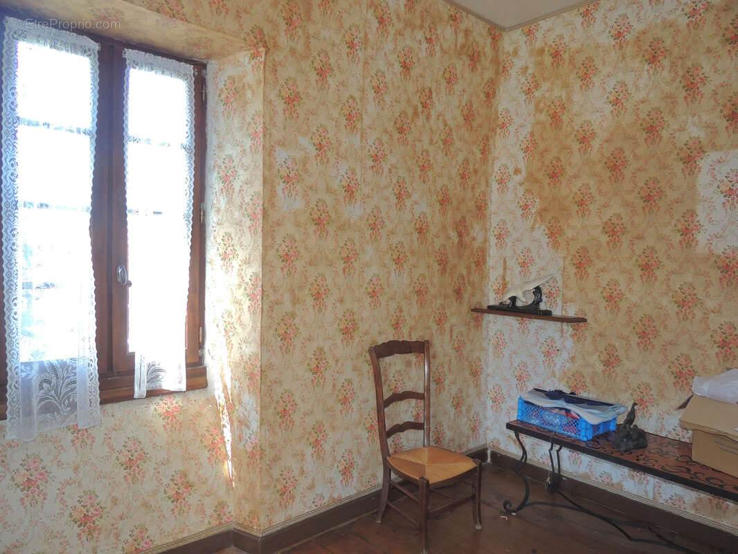 Maison à CASTAGNEDE