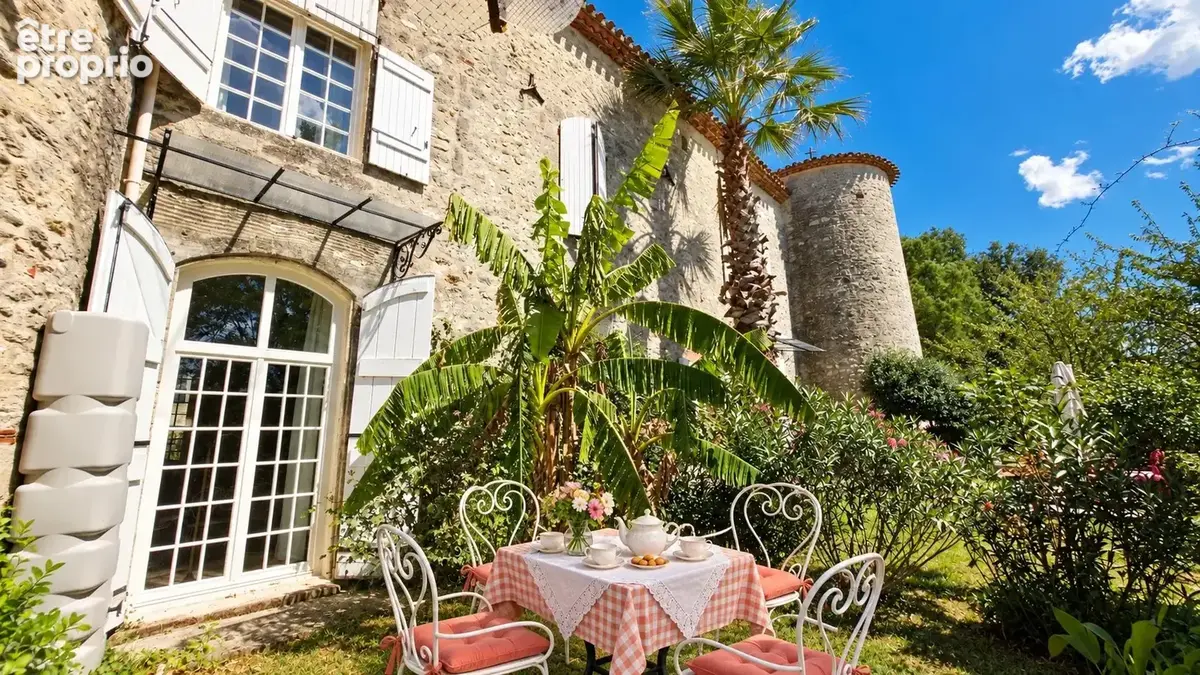 Lot-et-Garonne – Château du XVIᵉ siècle, trois gîtes et parc de 2,3 HA - photo 7