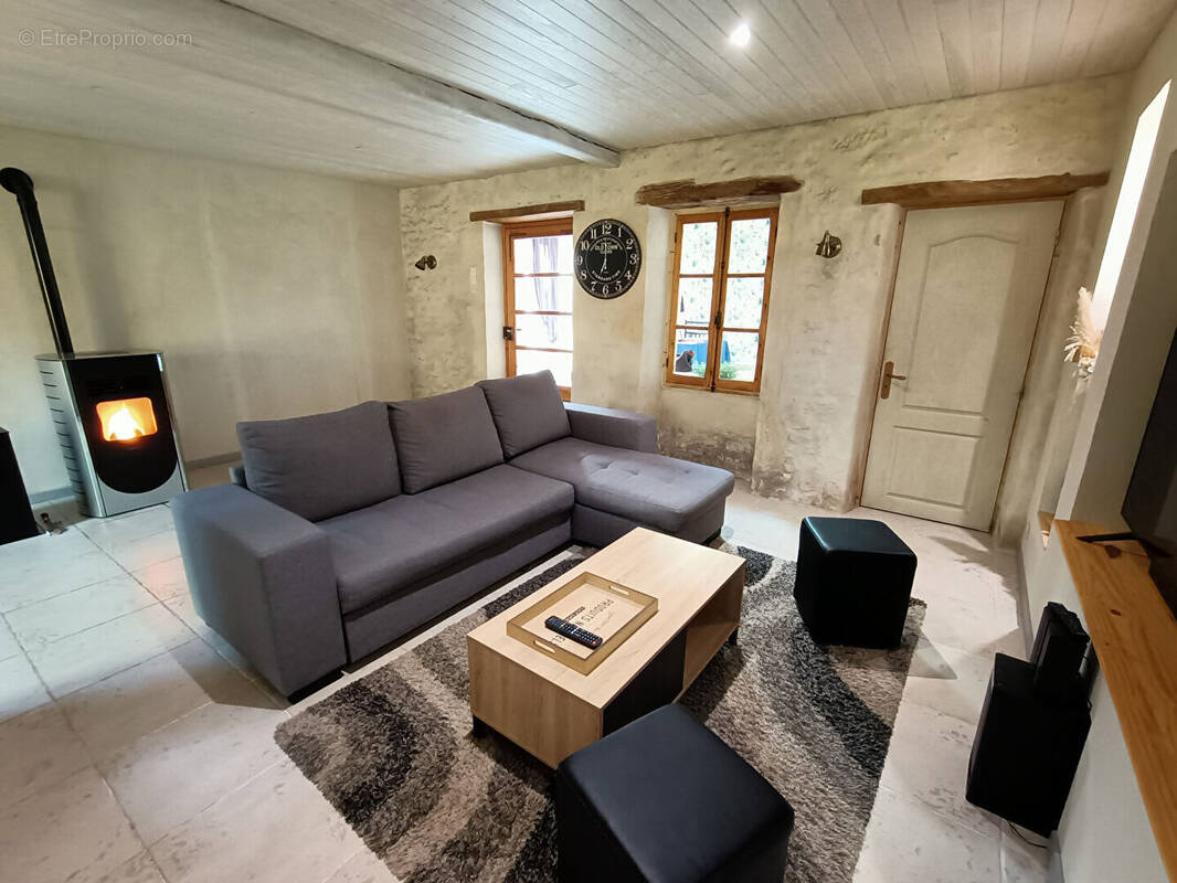 Maison à SAINT-HIPPOLYTE