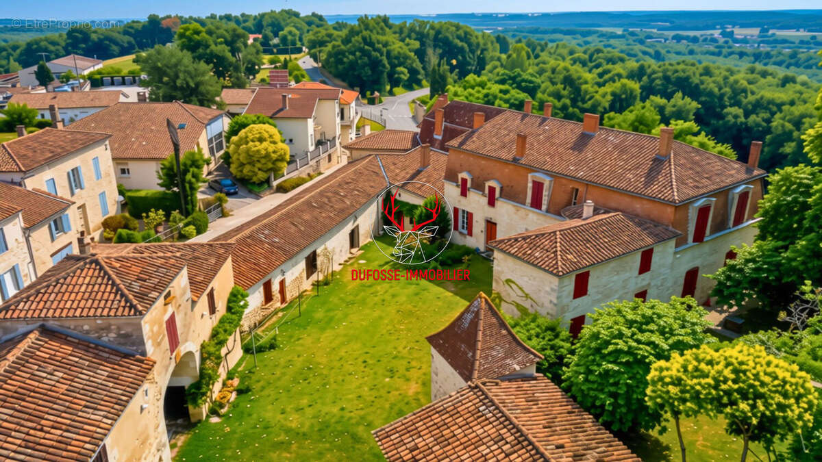 Ancien manoir historique : un lieu rare au coeur du Lot-et-Garonne - photo 2