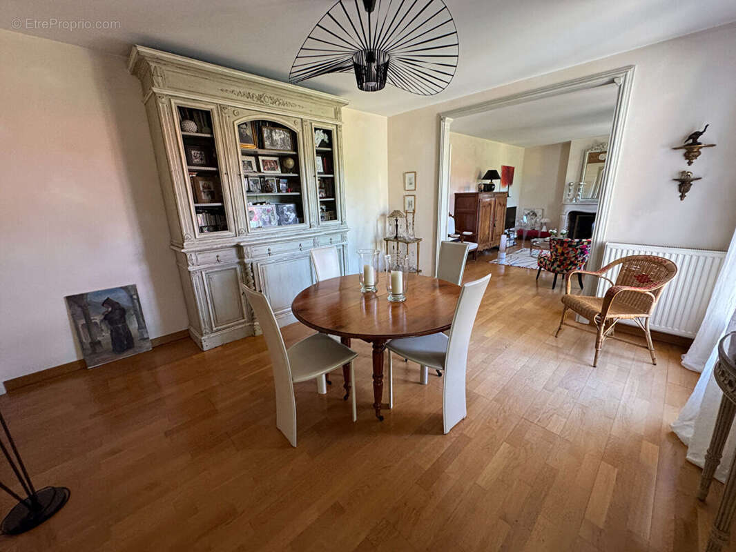 Maison à MONTFORT-L'AMAURY