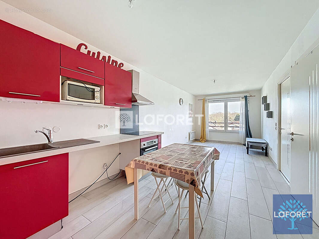 Appartement à VIGNEUX-SUR-SEINE