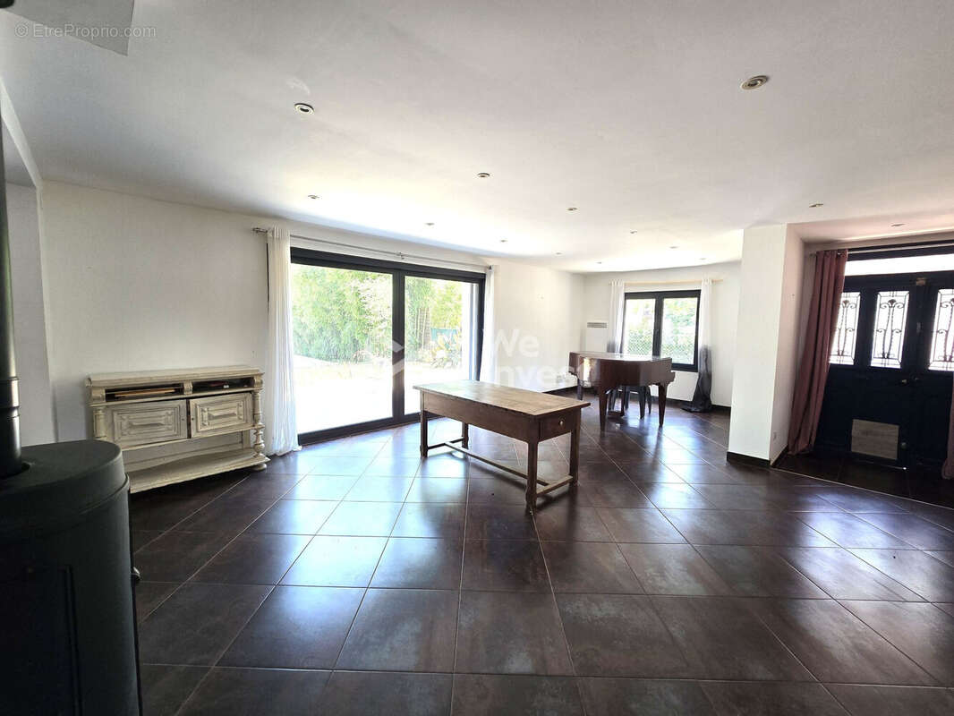 Maison 250 m² à Castelsarrasin  - photo 6