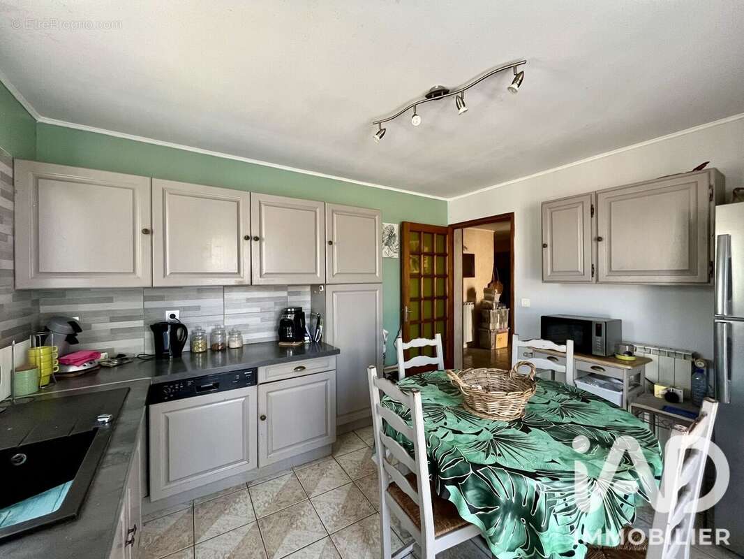 Maison 139 m² à Fleury  - photo 5