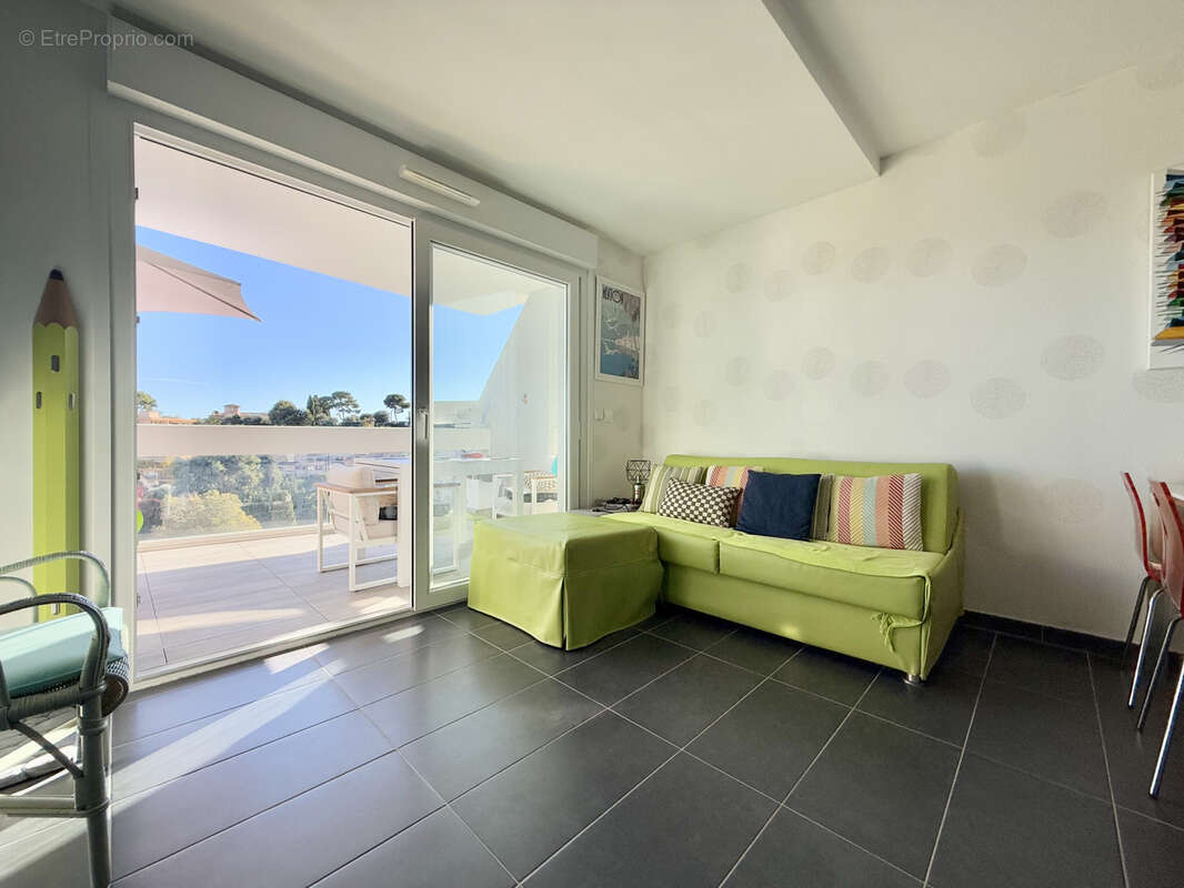 Appartement à ROQUEBRUNE-CAP-MARTIN