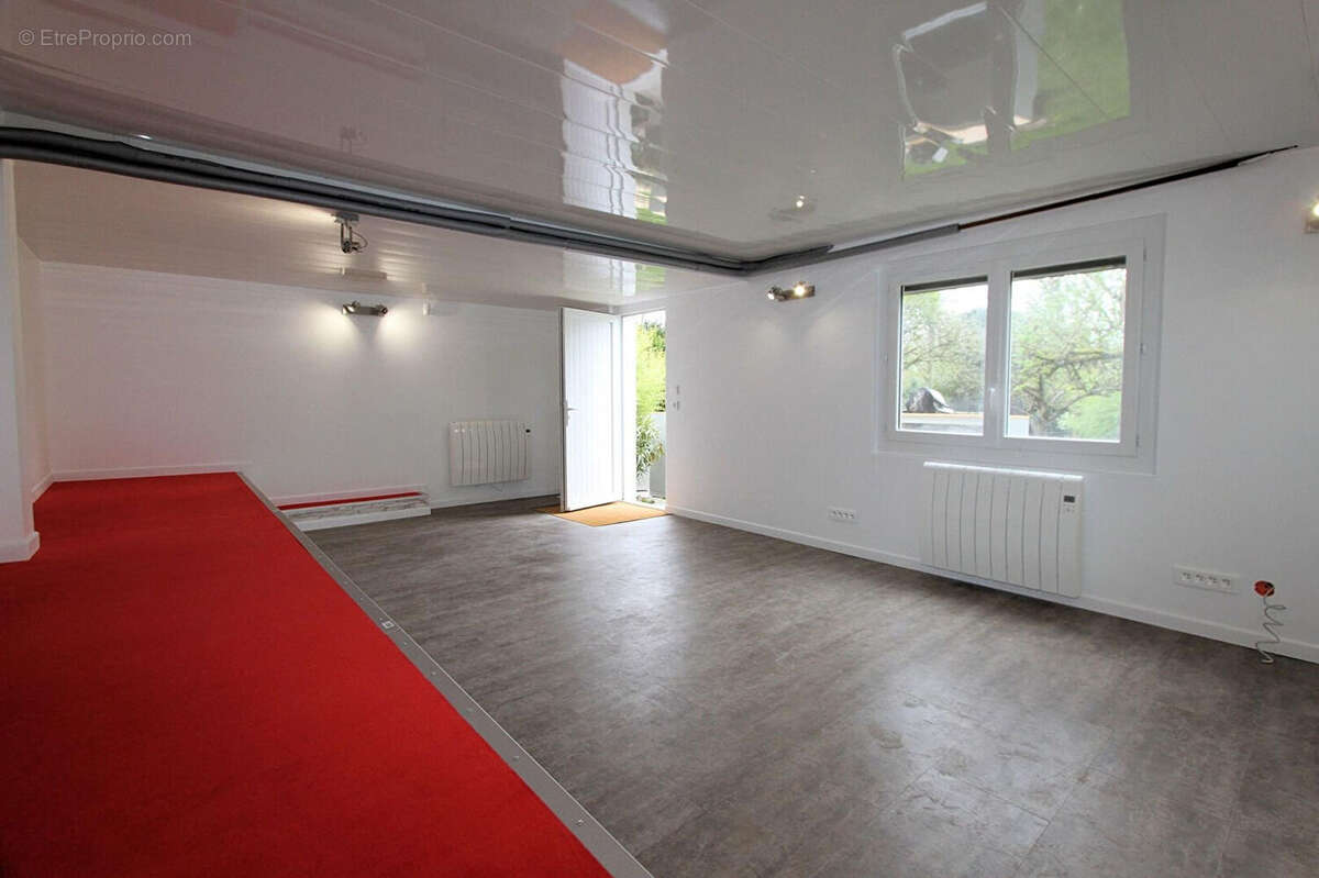 Maison à MONTEVRAIN