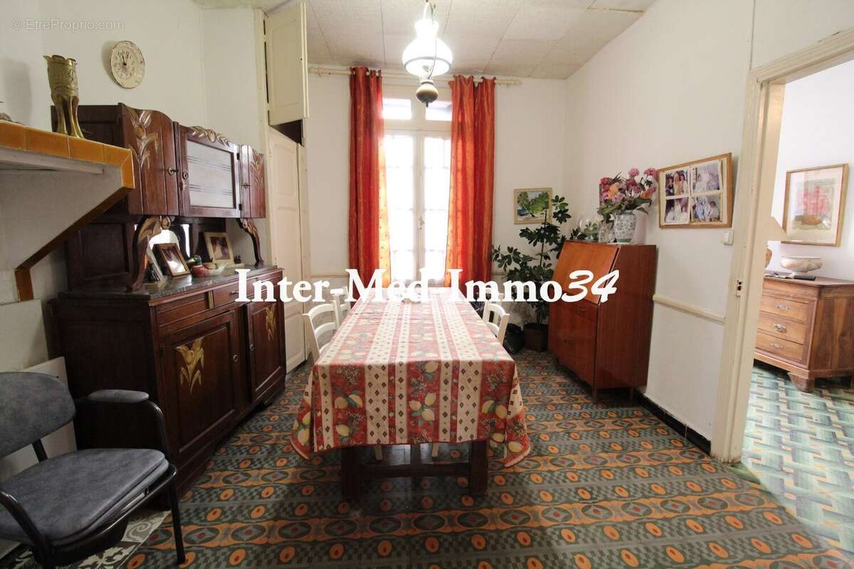 Maison à VILLENEUVE-LES-BEZIERS