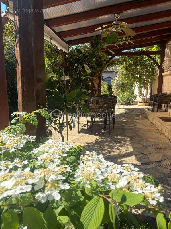 Havre de paix : grande maison familiale et son magnifique jardin - photo 5