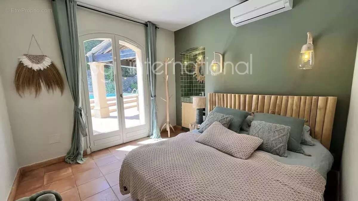 Maison à LA CROIX-VALMER