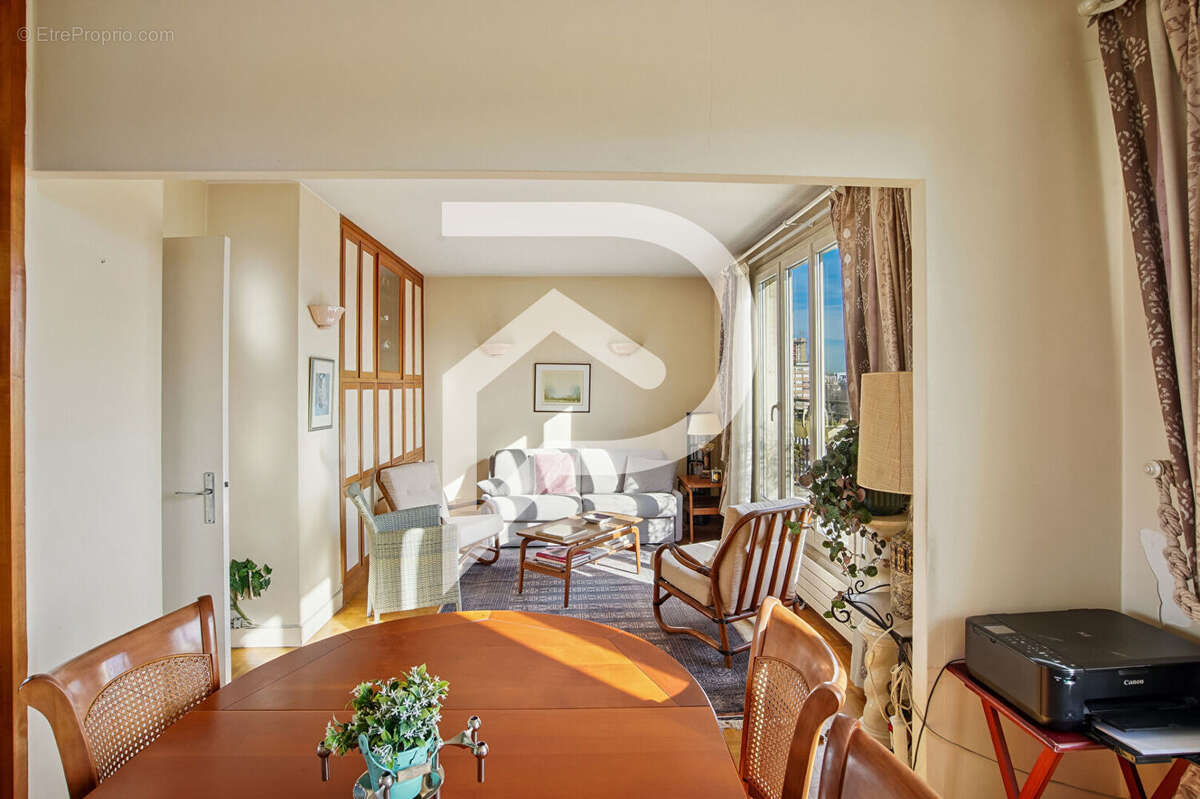 Appartement à COLOMBES