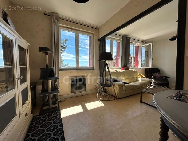 Maison à LANOUAILLE