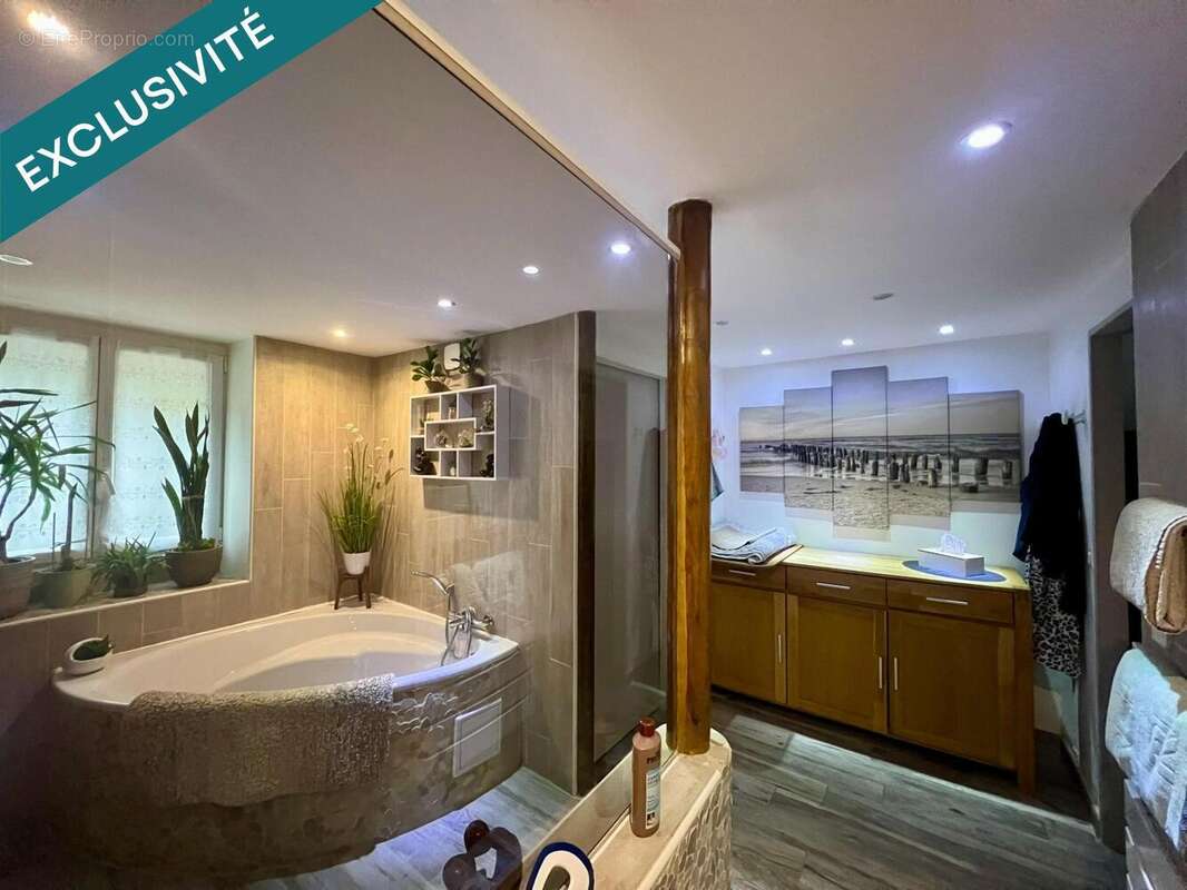 Photo 8 - Maison à VIC-FEZENSAC