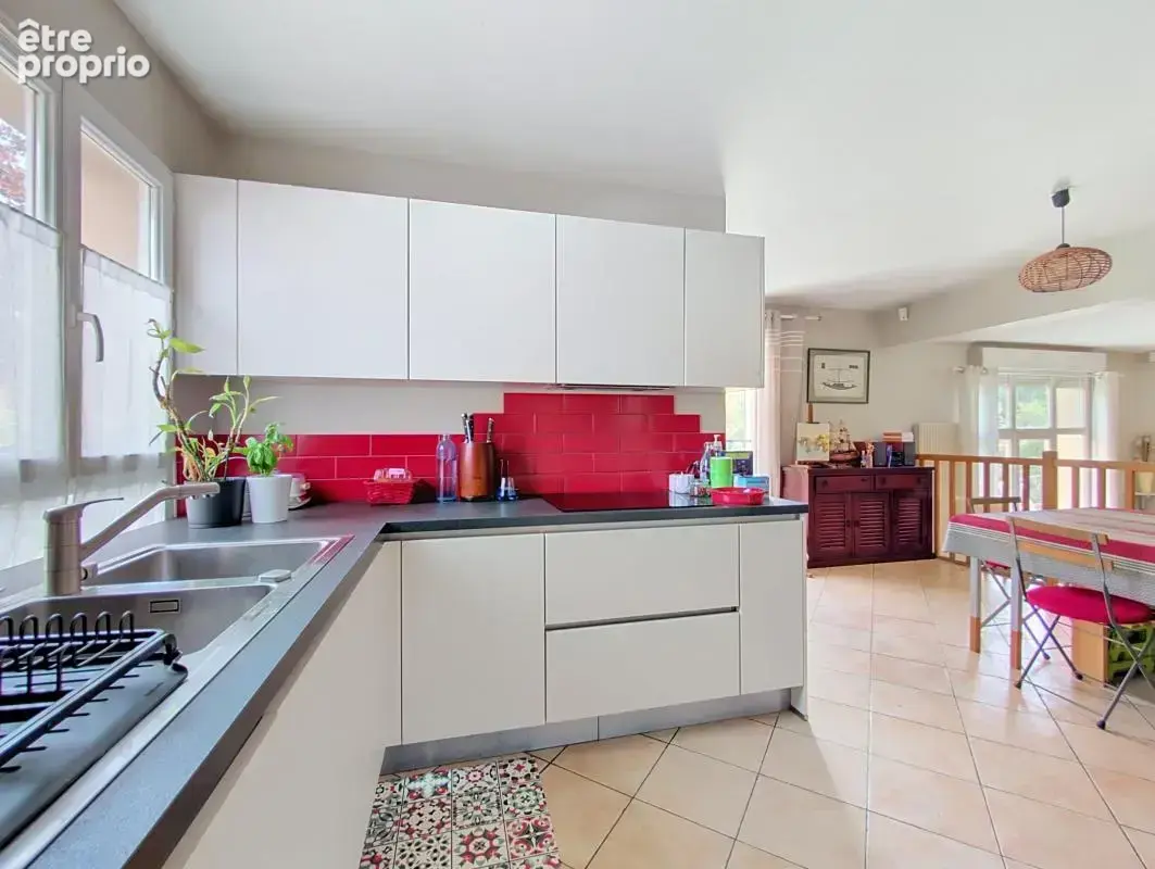Maison 6 pièces 130 m² à vendre à Rueil-Malmaison (92500) - photo 5