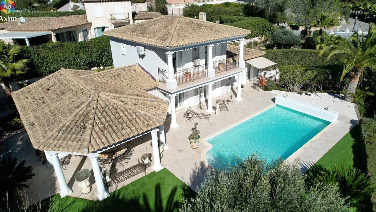 Maison à SAINT-RAPHAEL