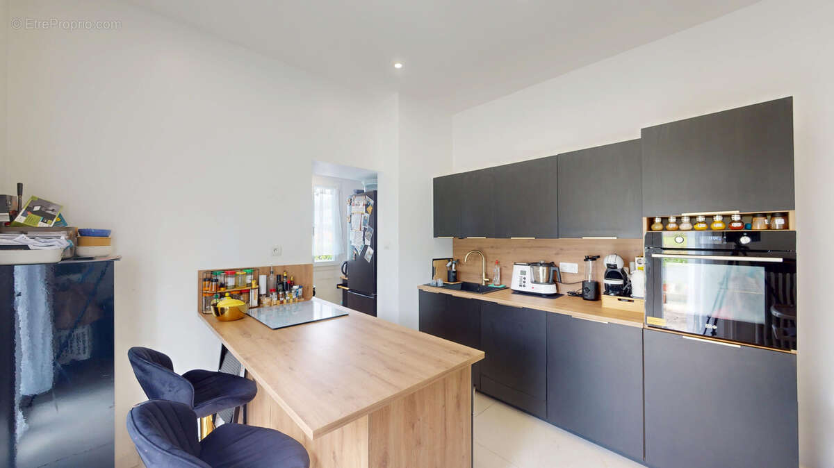Appartement à FRAISSES