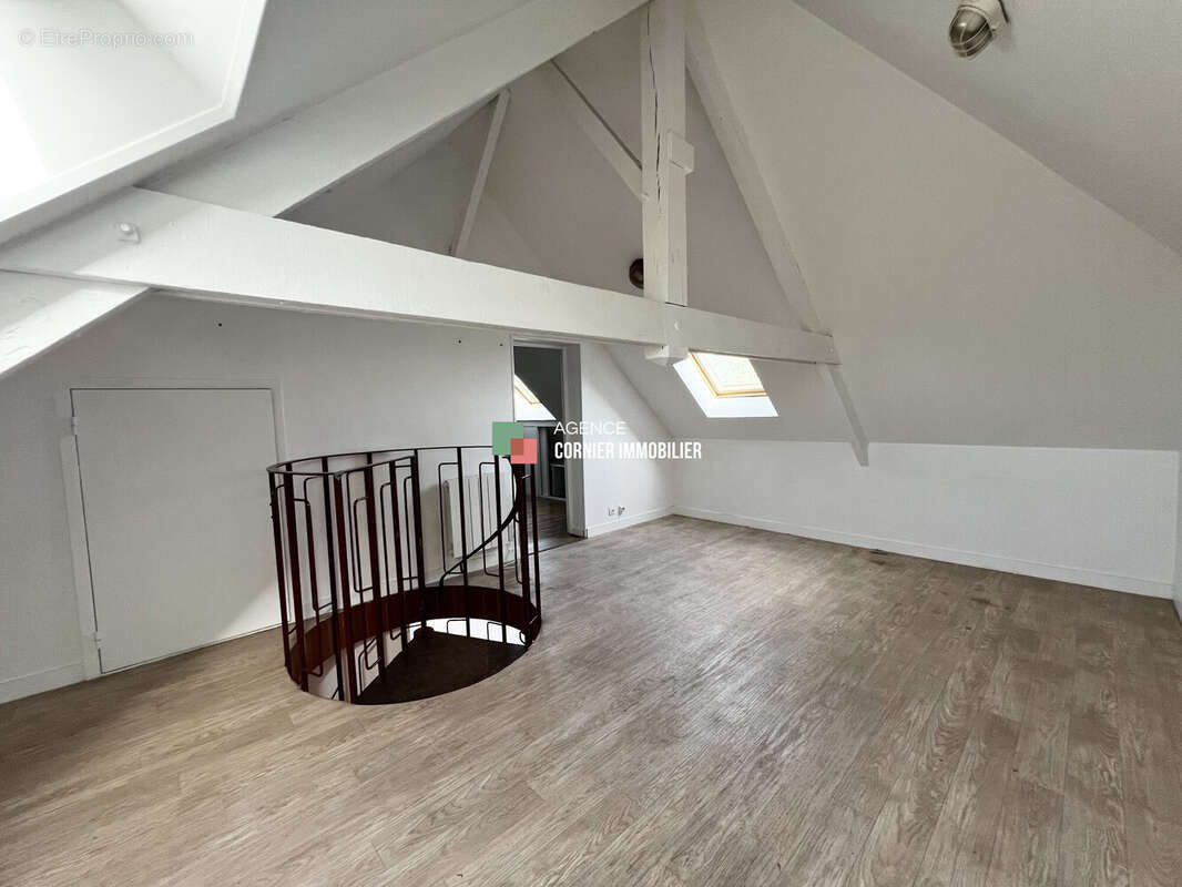 Appartement à NOYAL-SUR-VILAINE