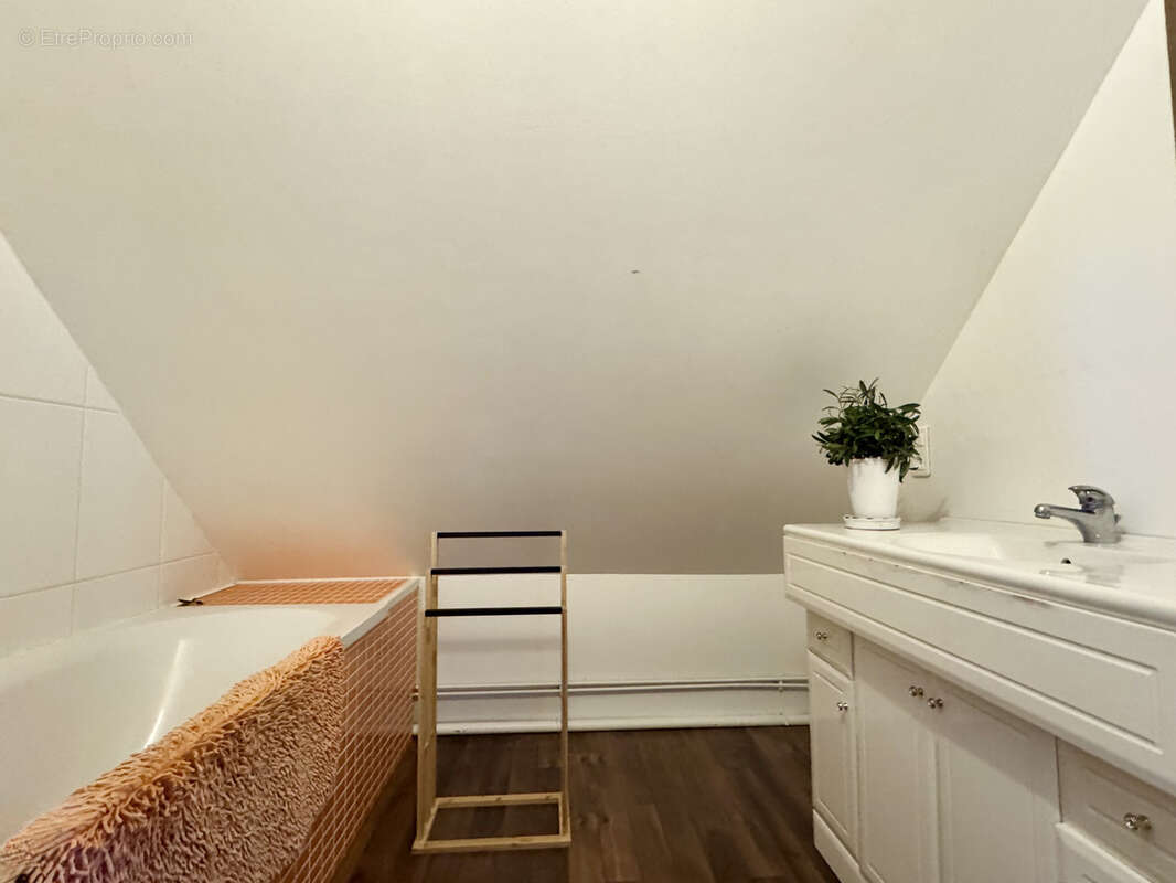 Maison à FOREST-L'ABBAYE