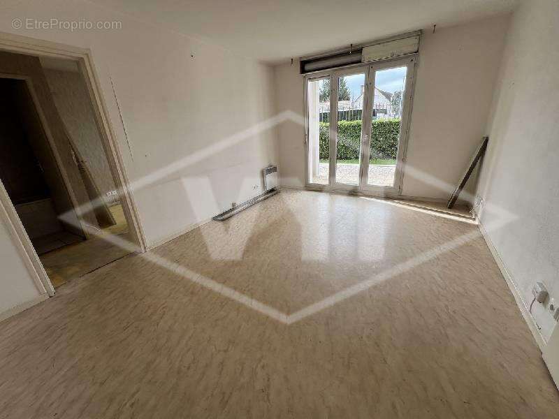 Appartement à COMBS-LA-VILLE
