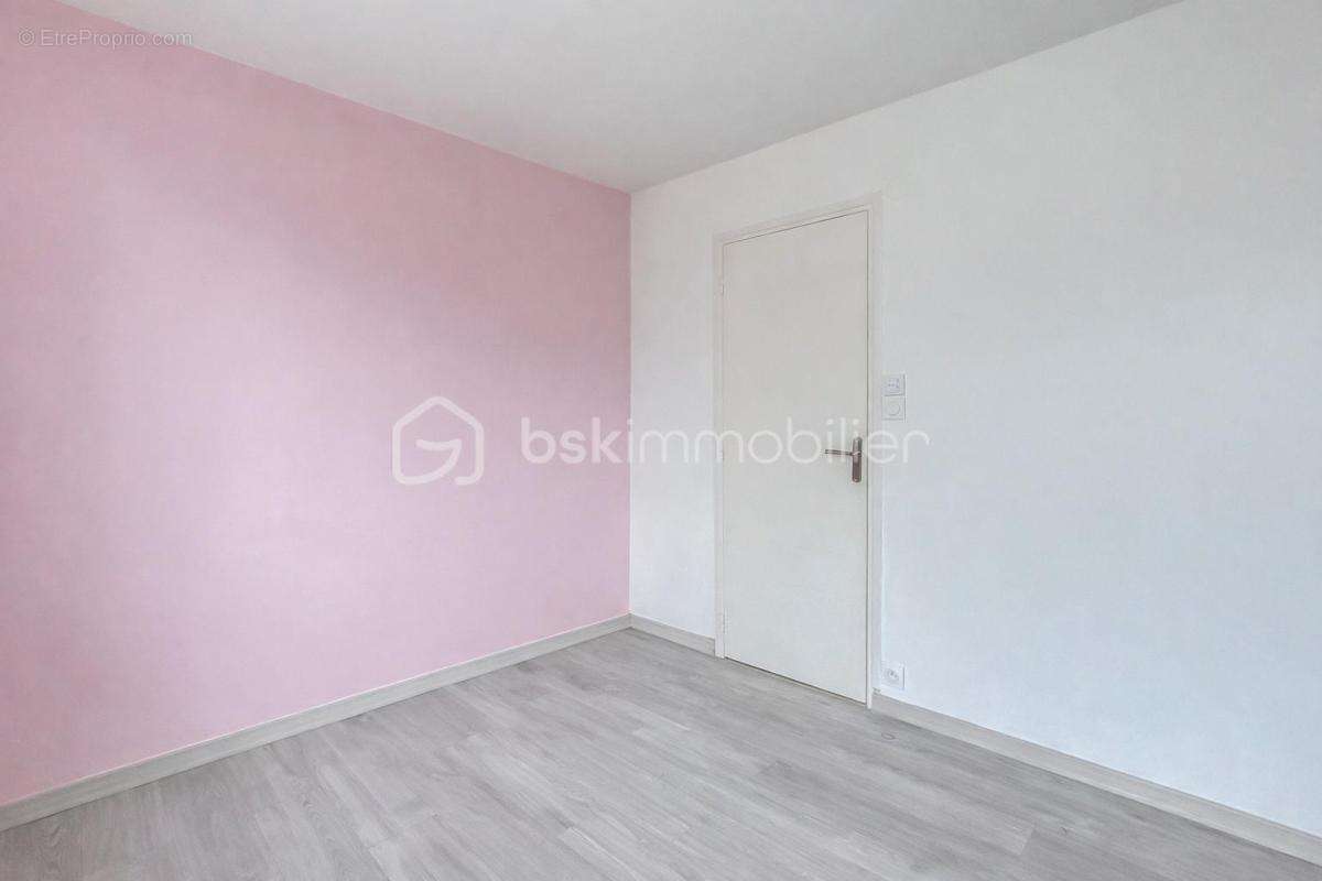 Appartement à LE PONT-DE-CLAIX