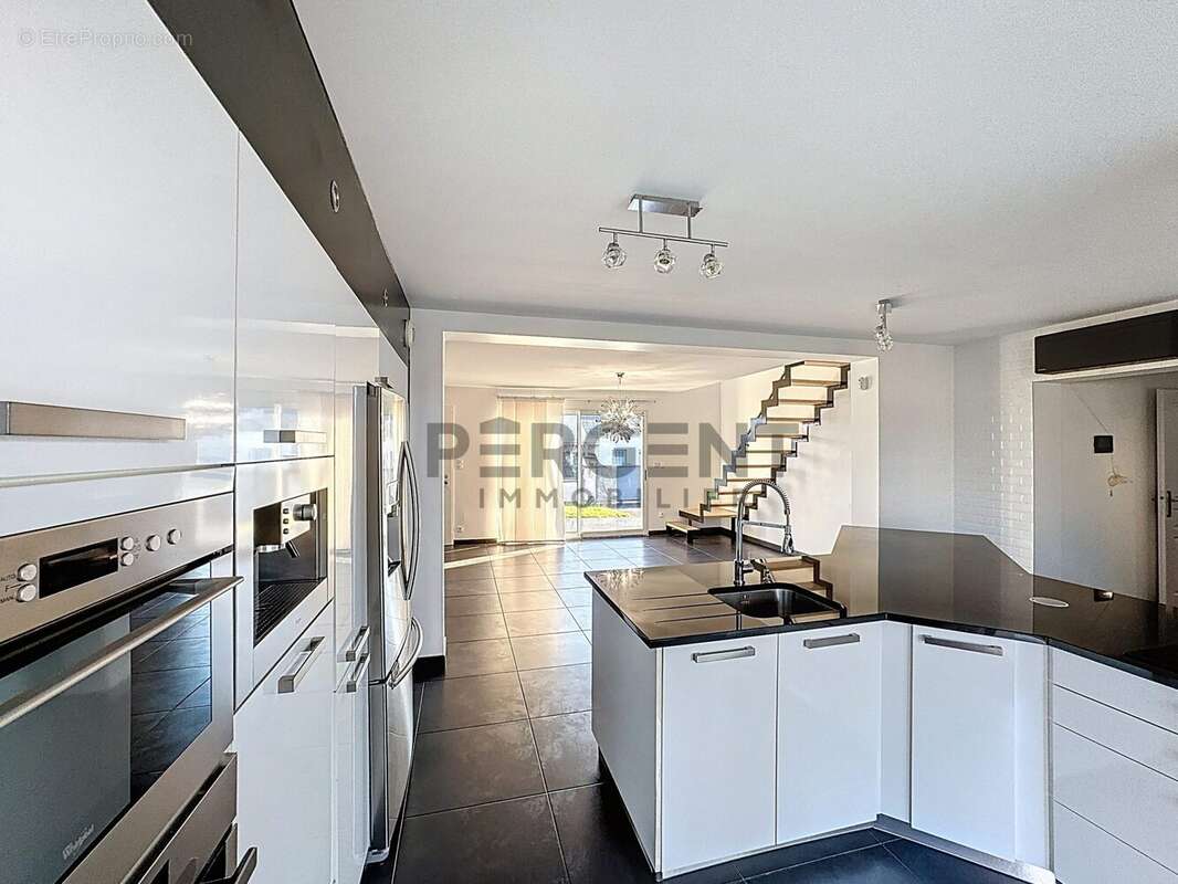 Maison à NOUVION-SUR-MEUSE