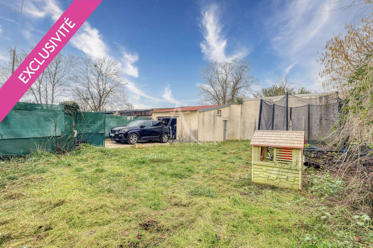 Maison à LES MUREAUX