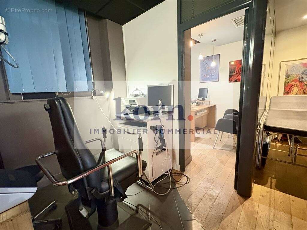 Commerce à PARIS-15E