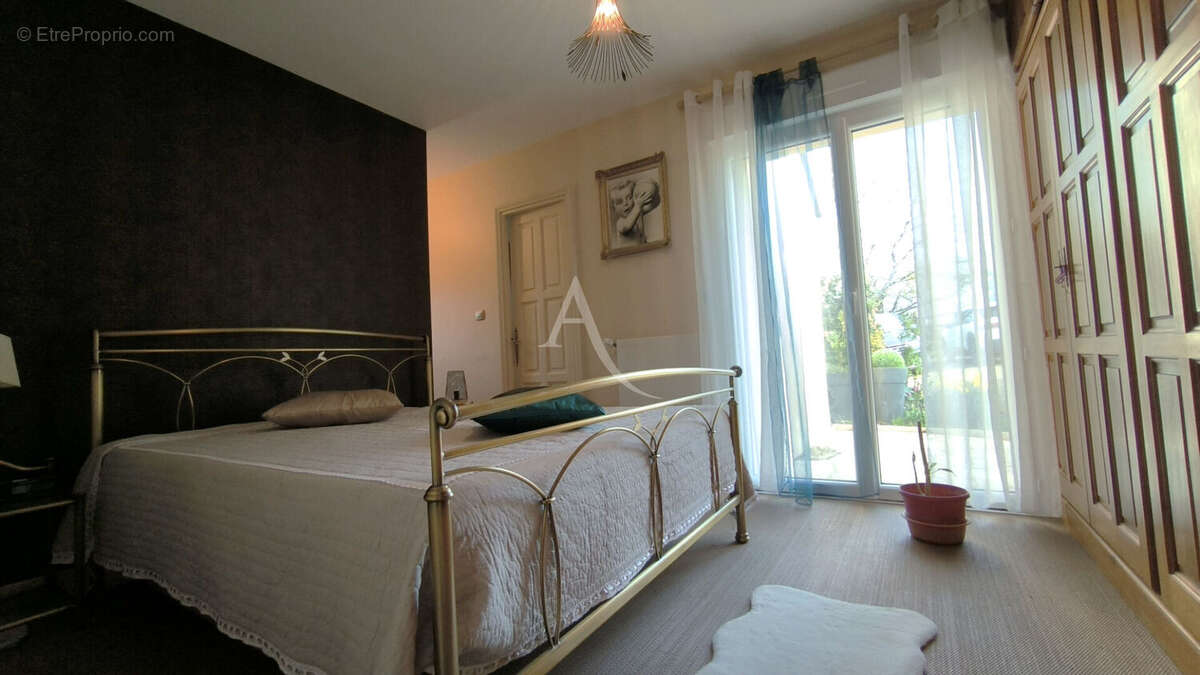 Maison à LE BURET