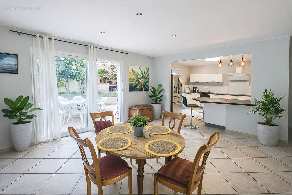 Maison à SAINT-MAURICE-L'EXIL