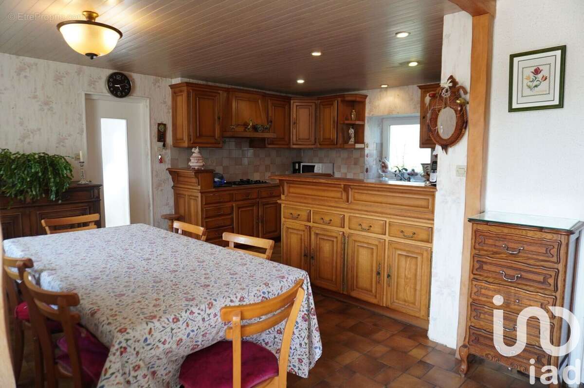 Photo 4 - Maison à PLOUNEVEZ-LOCHRIST