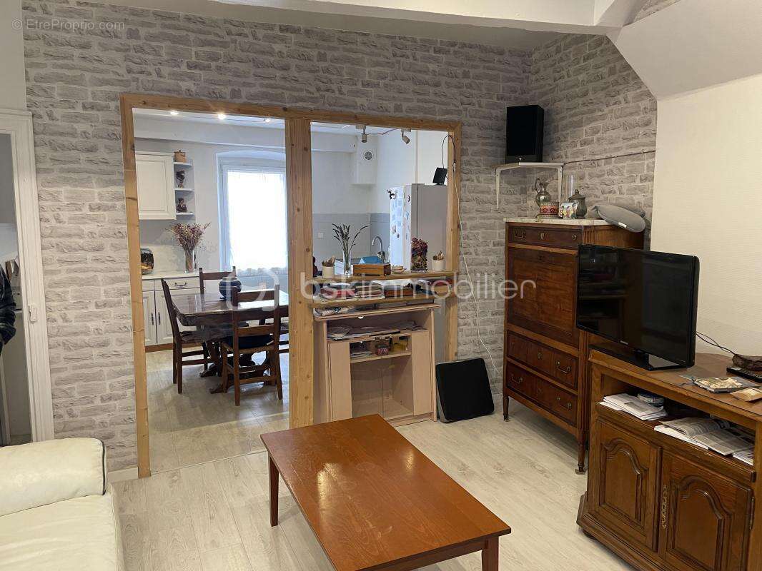 Maison de charme et dépendance a fort potentiel - photo 4