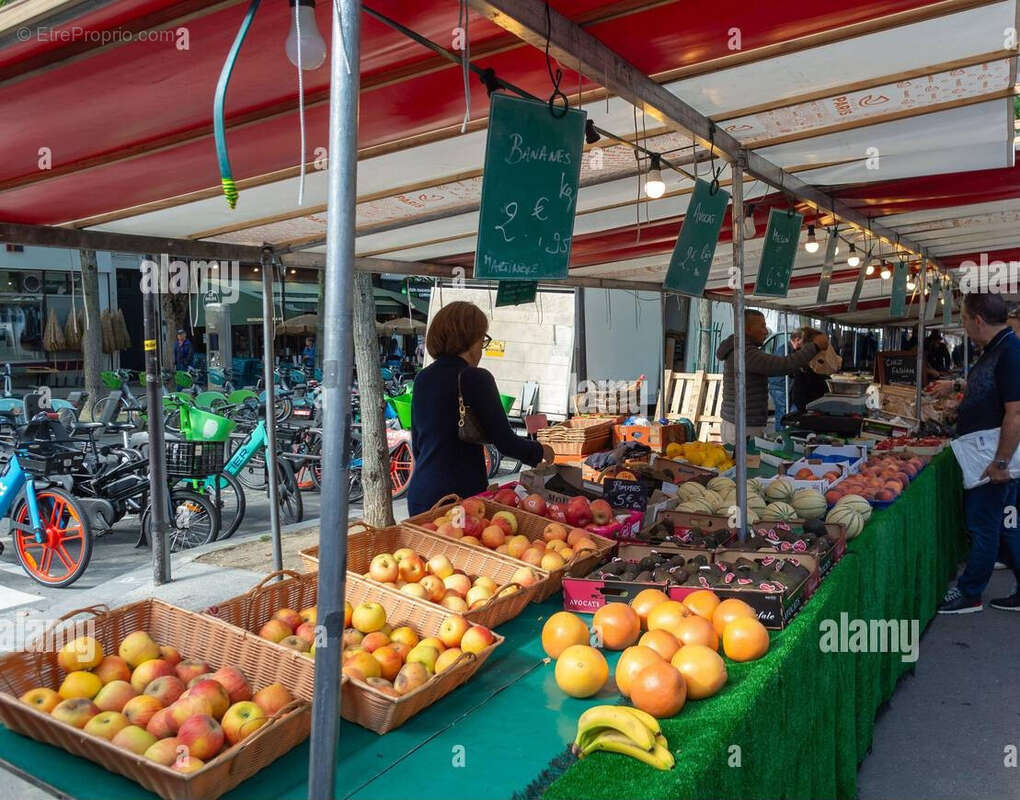 Appartement à PARIS-14E