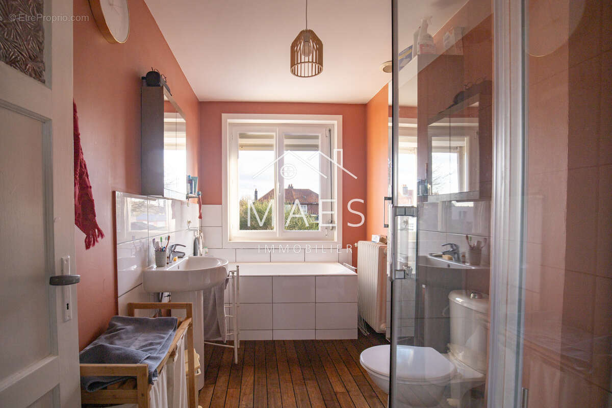 Maison à WAMBRECHIES