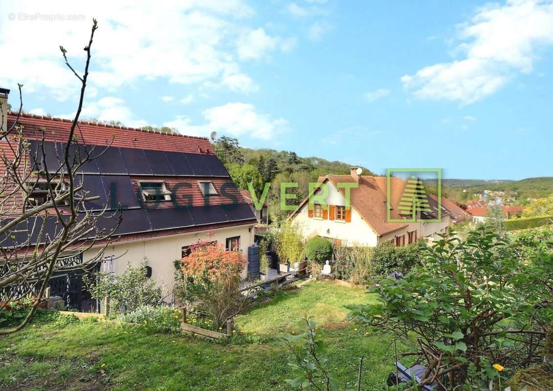 Maison à GOMETZ-LE-CHATEL