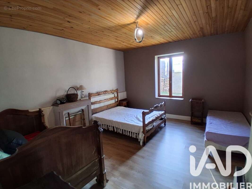 Maison 121 m² à Lalizolle  - photo 5