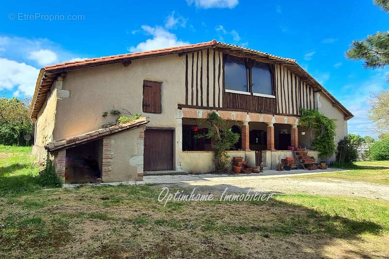Maison à LAVIT